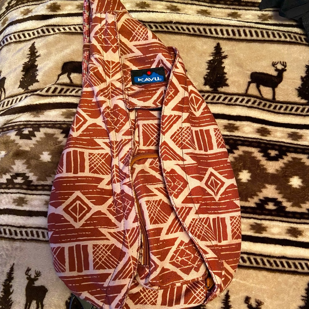 🤎BROWN TRIBAL PATTERN KAVU BACKPACK🤎